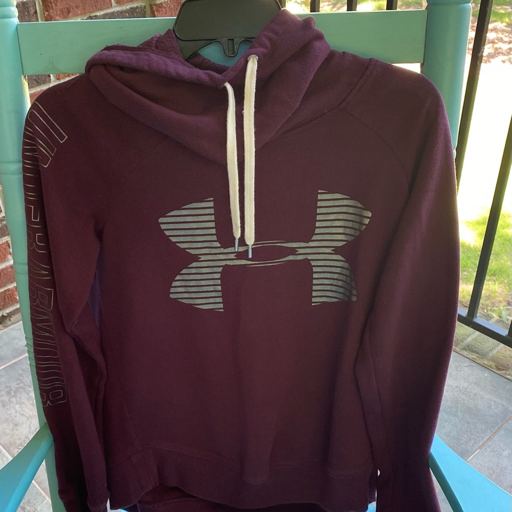 Women’s Under Armour Hoodie Size XS